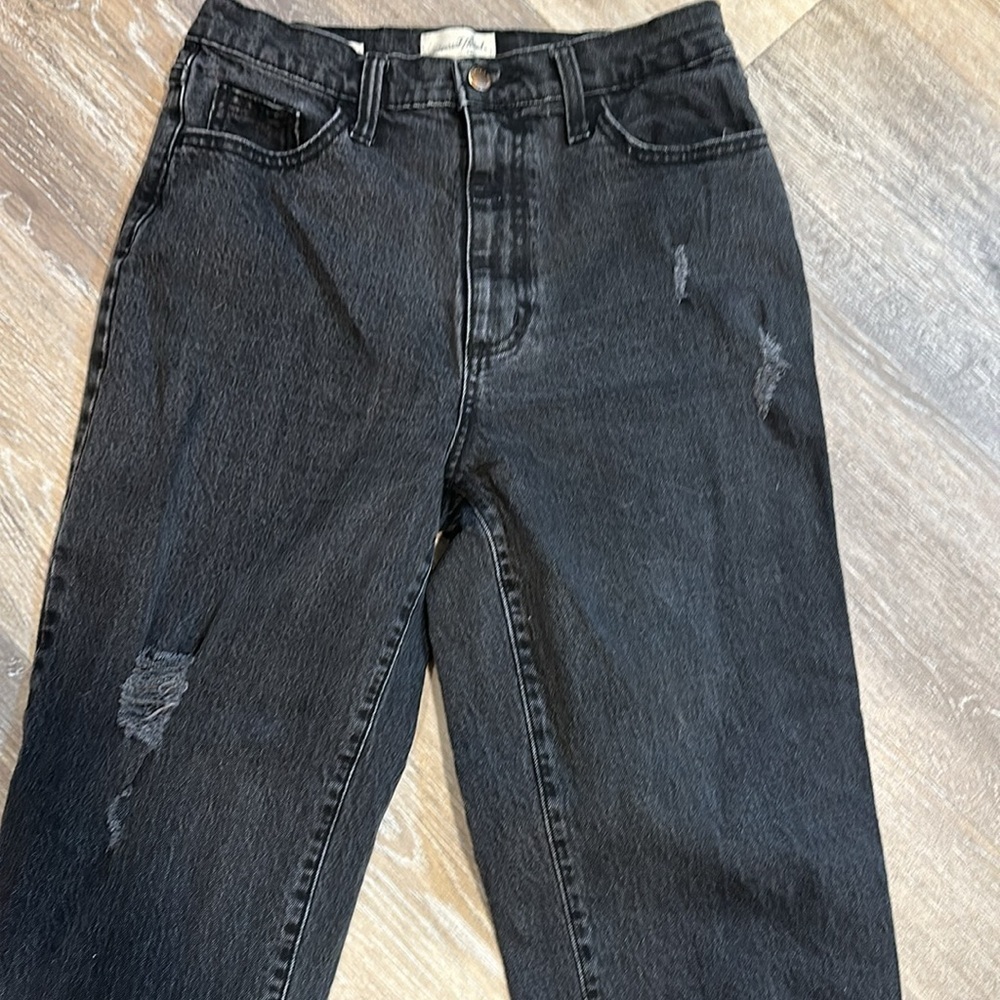 Universal Thread size 8/29 cropped black straight leg jean 26” inseam - Picture 4 of 6